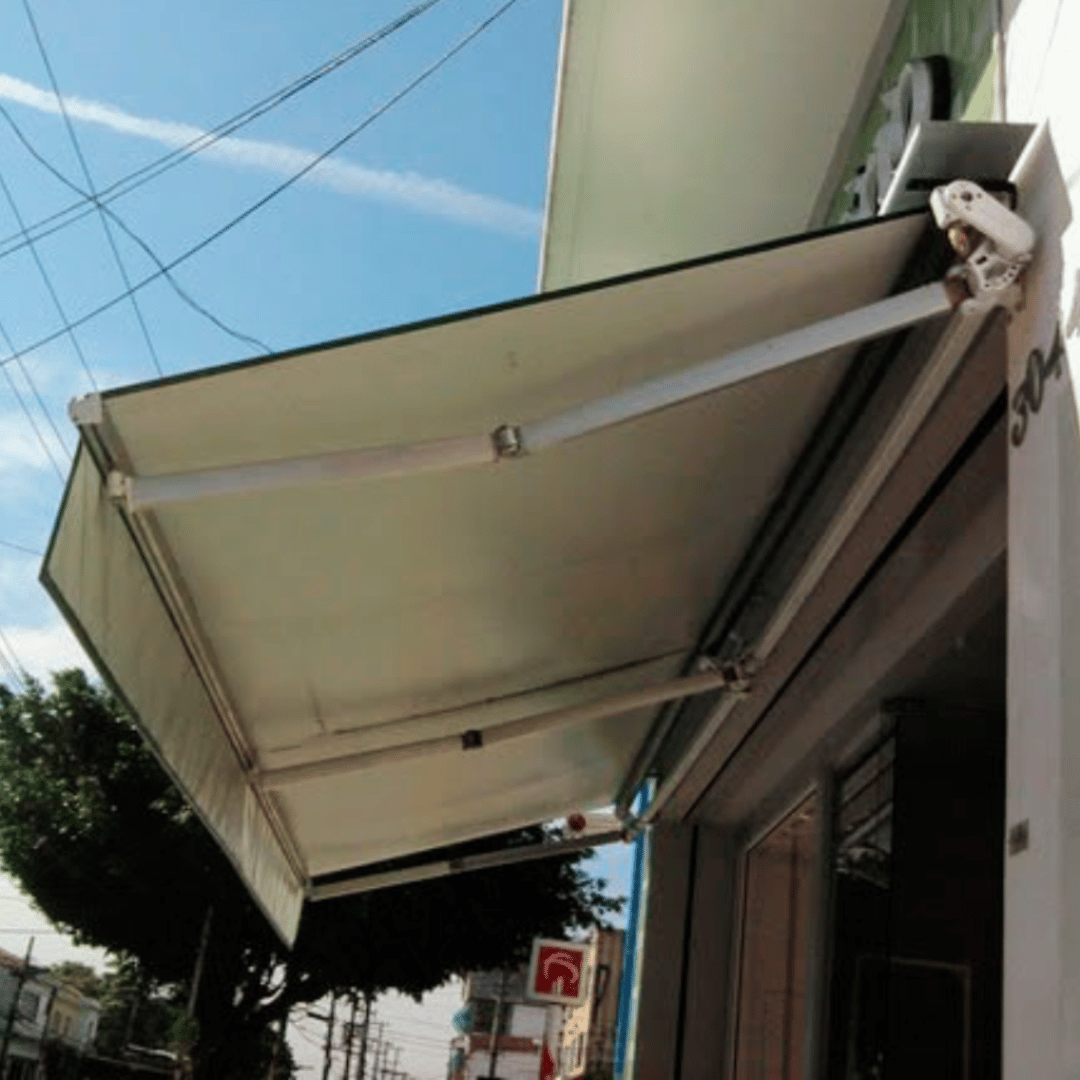 Toldo com Sensor de Vento em Vitória | Toldos Automáticos Seguros